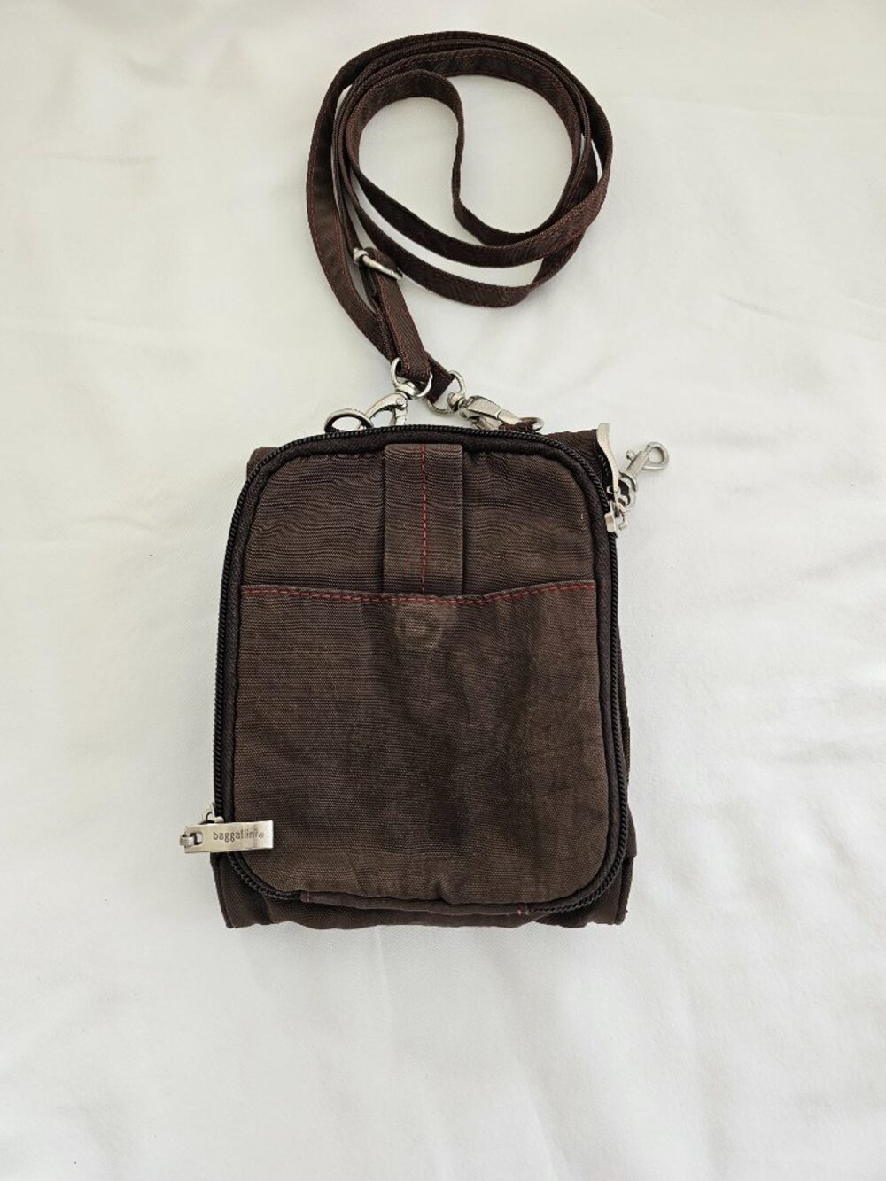 Baggallini small brown crossbody - Picture 2 of 10